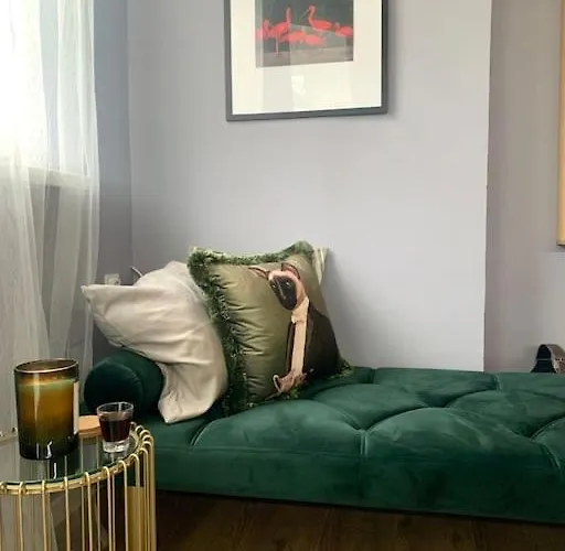 Ardor Apartment Warna