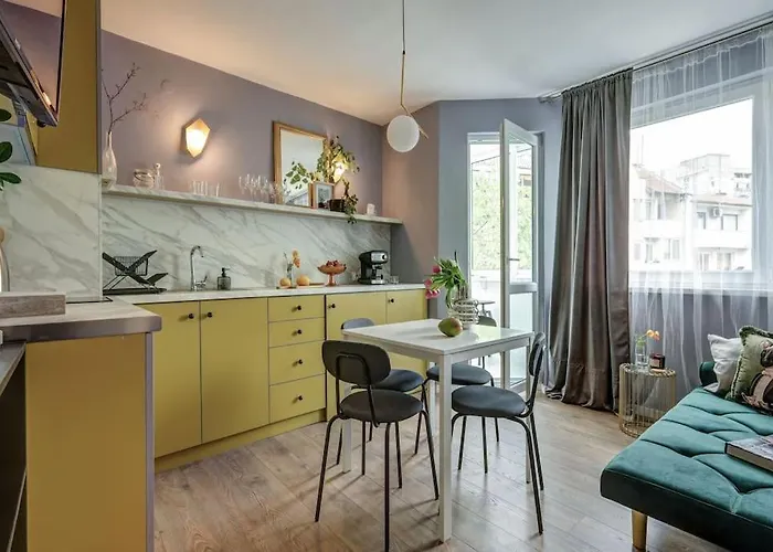 Apartment Ardor Warna